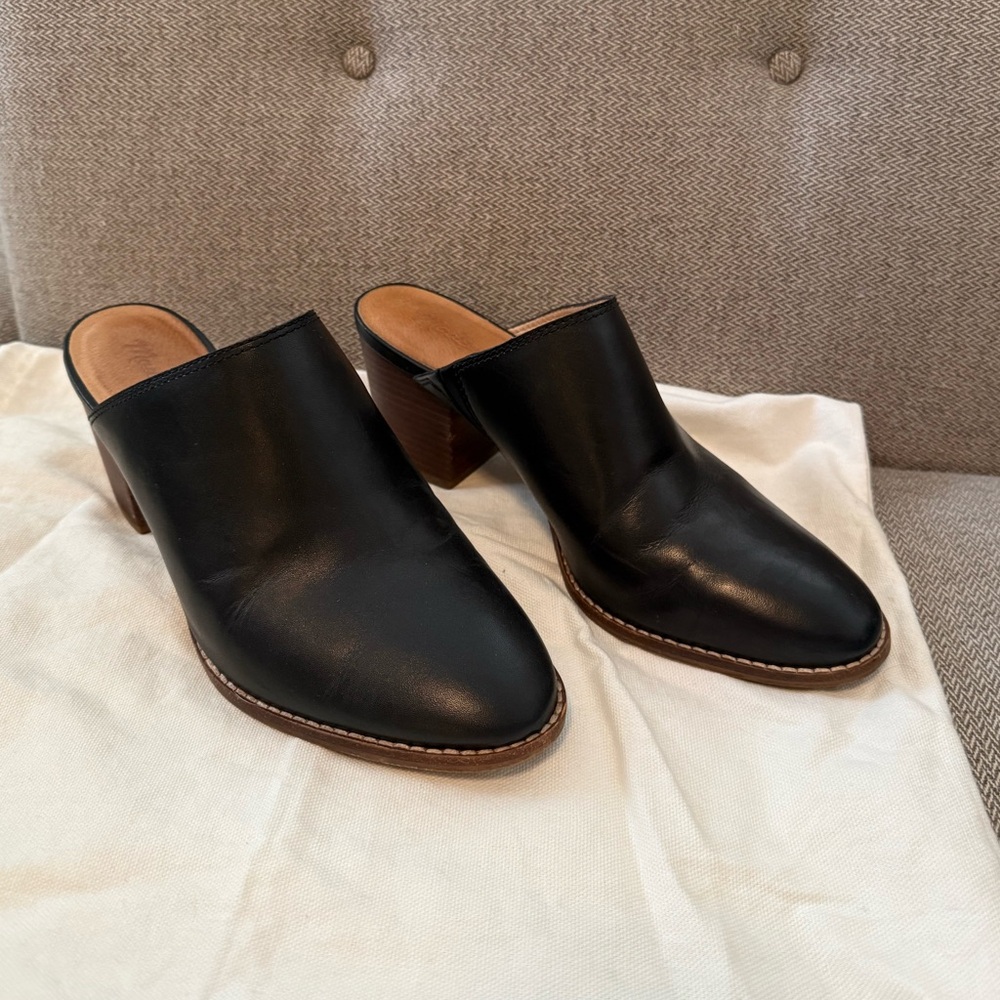 Madewell Black Leather Mules